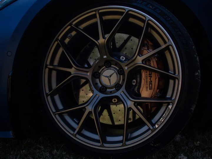Platišče in zavore Mercedes-AMG GT
